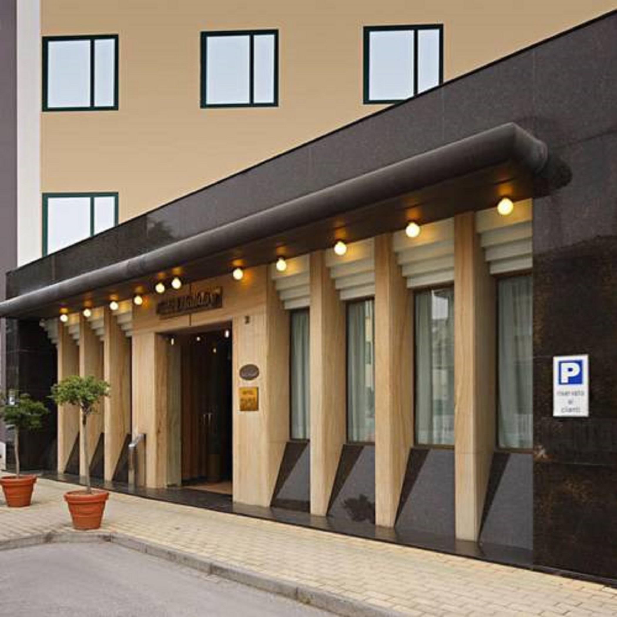 Smart Hotel Holiday Mestre Eksteriør billede
