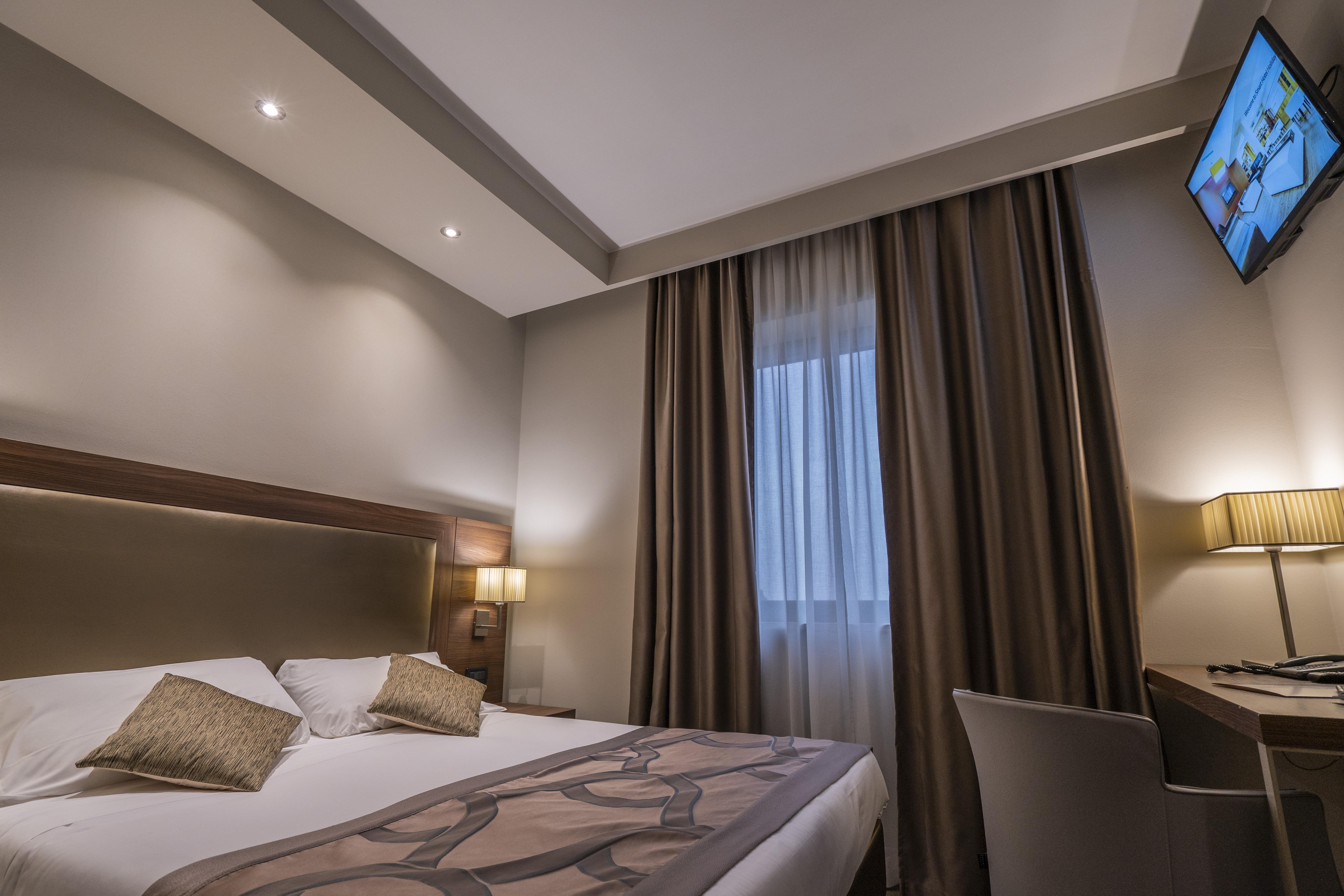 Smart Hotel Holiday Mestre Eksteriør billede