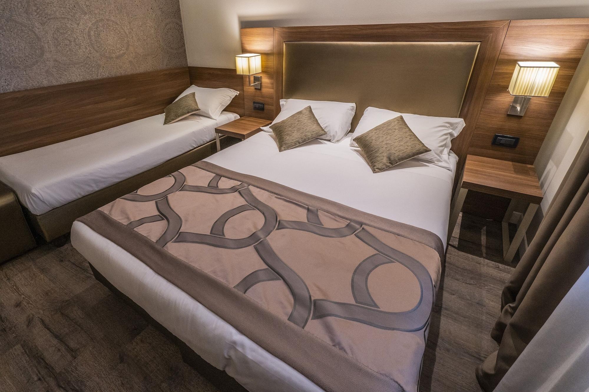 Smart Hotel Holiday Mestre Eksteriør billede