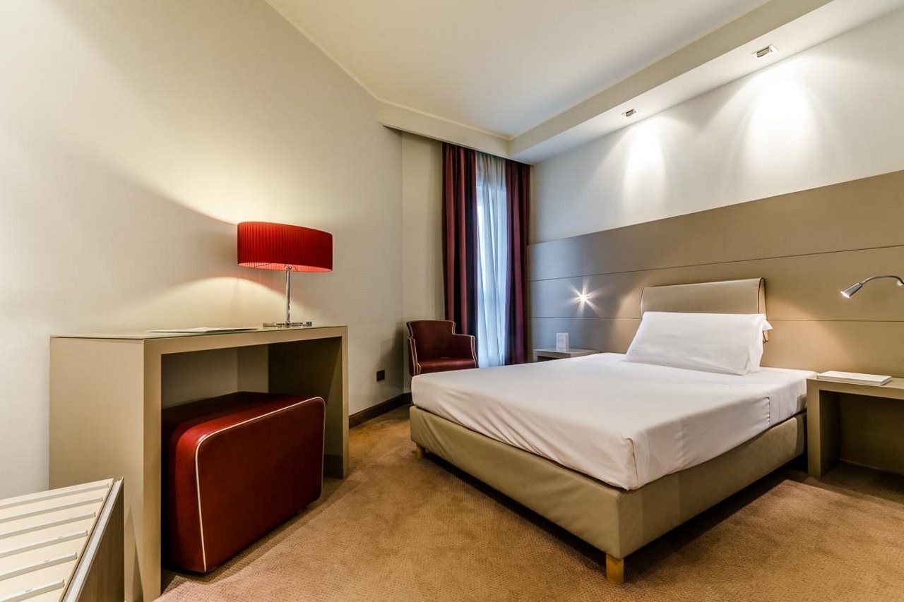 Smart Hotel Holiday Mestre Eksteriør billede