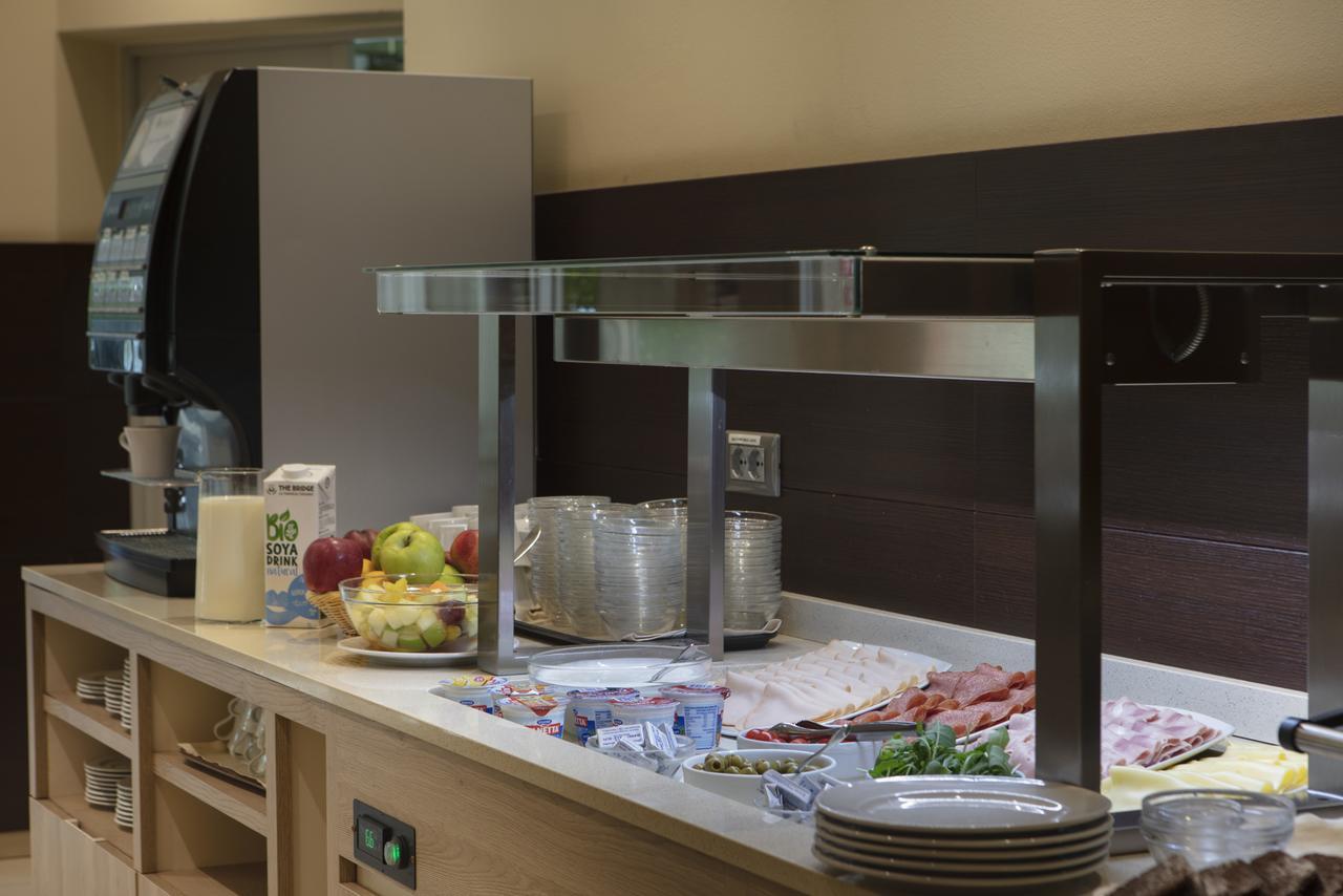 Smart Hotel Holiday Mestre Eksteriør billede